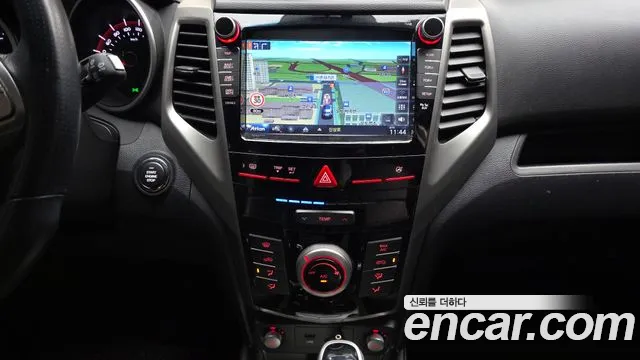 KGM Tivoli 2016 thumb 10
