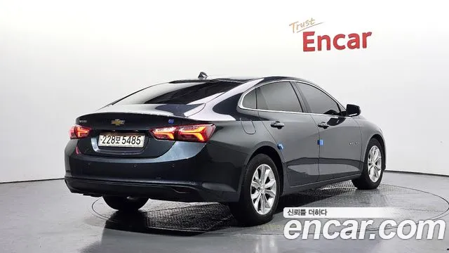 Chevrolet Malibu 2020 thumb 3