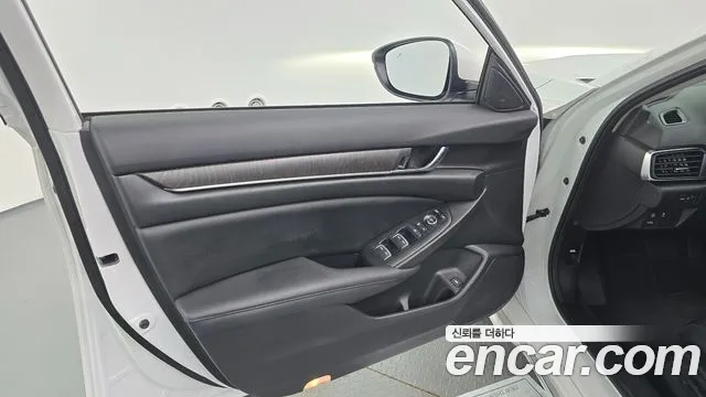Honda Accord 2022 thumb 9