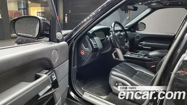 Land Rover Range Rover 2017 thumb 12