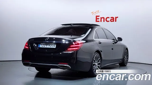 Mercedes-Benz S-Class 2018 thumb 2