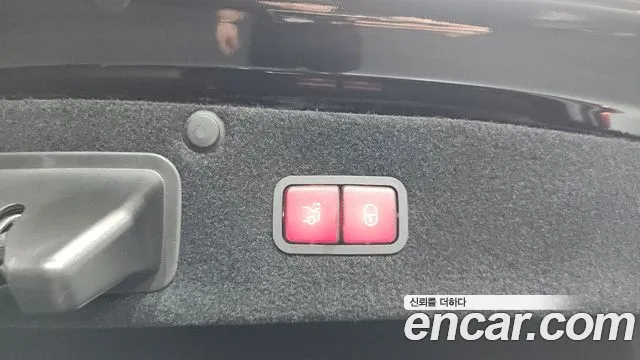 Mercedes-Benz S-Class 2018 thumb 11