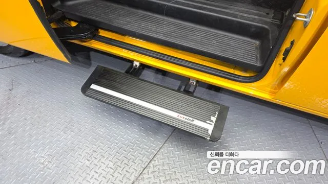 Hyundai Staria 2023 thumb 6