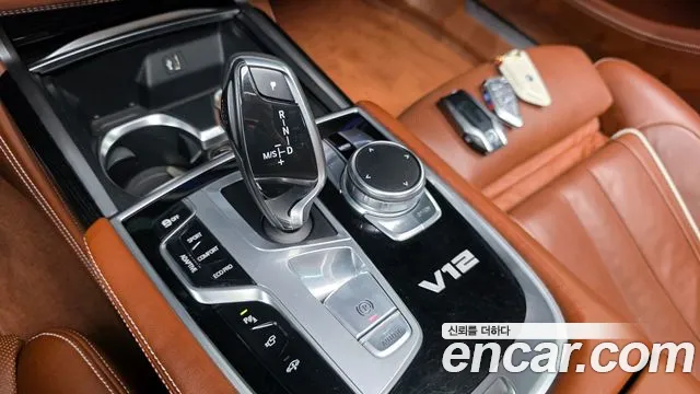 BMW 7 серии 2018 thumb 12