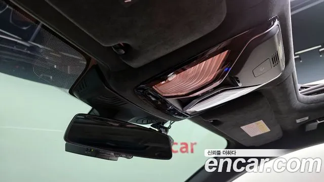 BMW 7 серии 2018 thumb 7