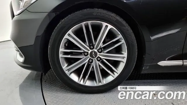 Genesis G80 2018 thumb 8