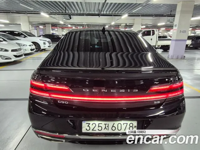 Genesis G90 2020 thumb 12
