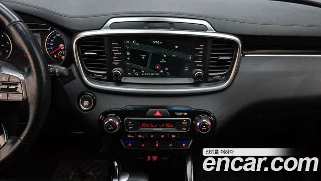 Kia Sorento 2019 thumb 10