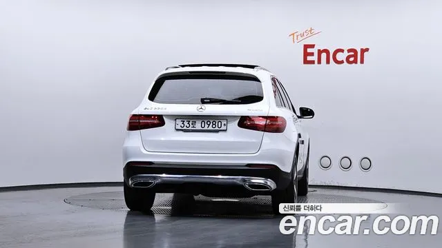 Mercedes-Benz GLC 2016 thumb 11