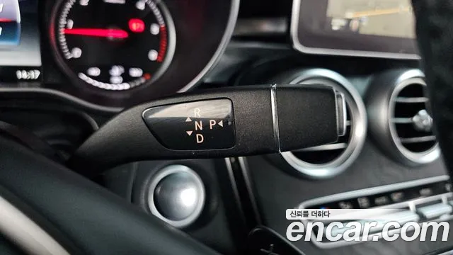 Mercedes-Benz GLC 2016 thumb 2
