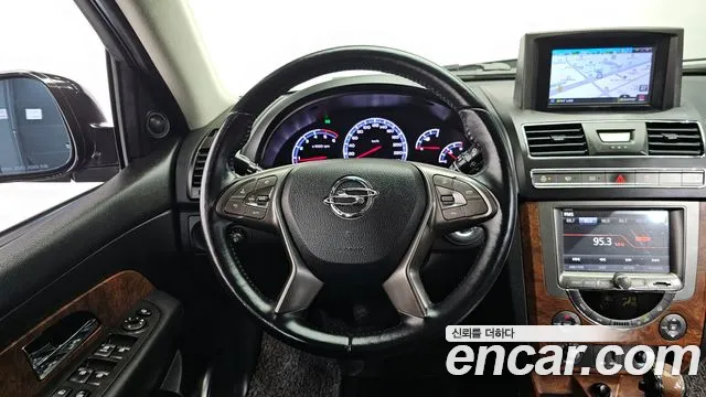 KGM Rexton 2016 thumb 10