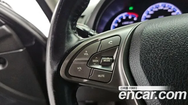 KGM Rexton 2016 thumb 4