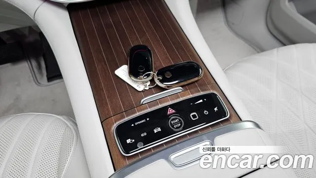 Mercedes-Benz EQS 2023 thumb 6
