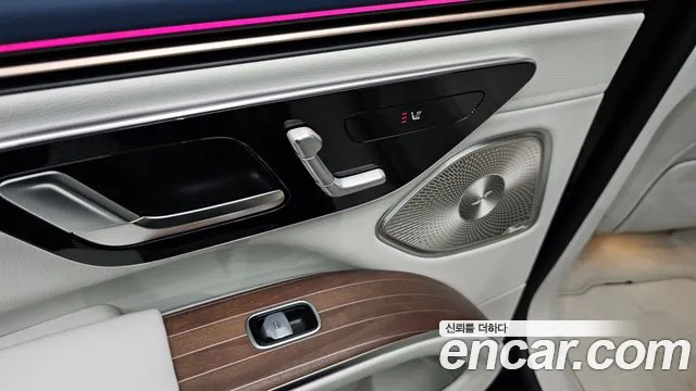 Mercedes-Benz EQS 2023 thumb 3