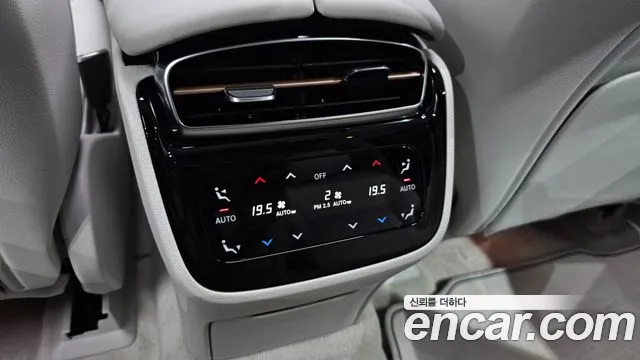 Mercedes-Benz EQS 2023 thumb 9
