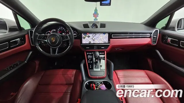 Porsche Cayenne 2021 thumb 11
