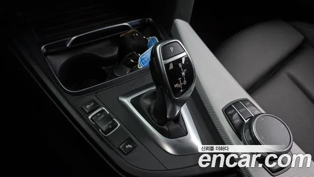 BMW 3 серии 2018 thumb 2