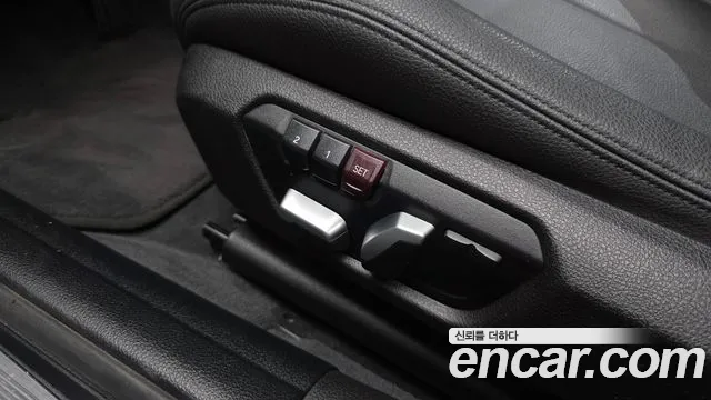BMW 3 серии 2018 thumb 9