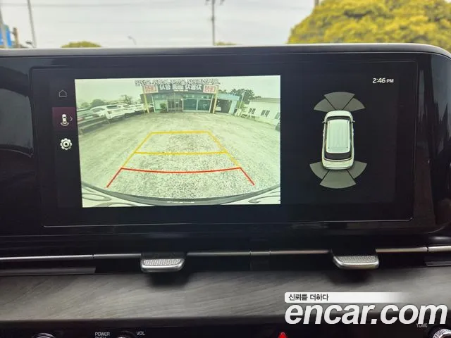 Kia Carnival 2021 thumb 10