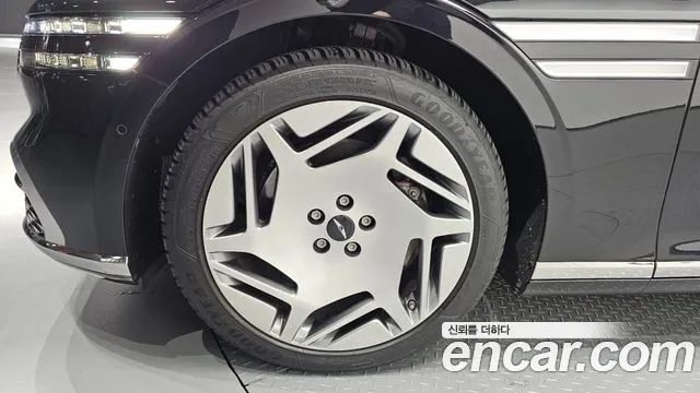 Genesis G90 2022 thumb 4