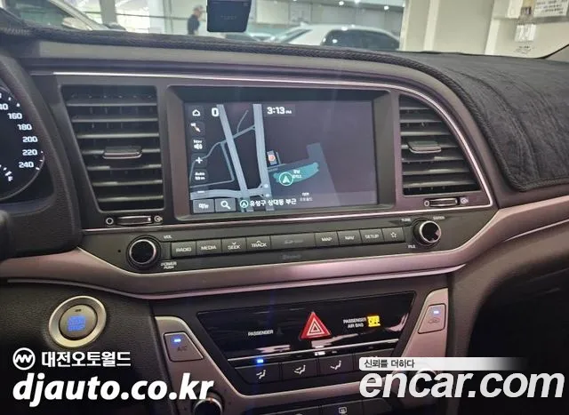 Hyundai Avante 2018 thumb 9