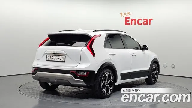 Kia Niro 2022 thumb 3