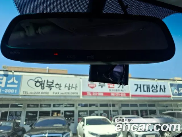Hyundai Santafe 2017 thumb 11