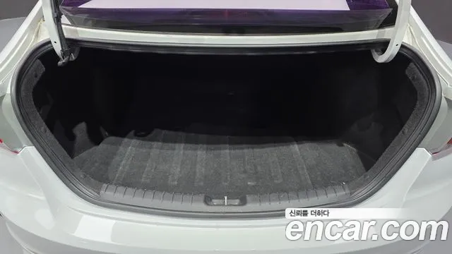 Hyundai AD 2016 thumb 11