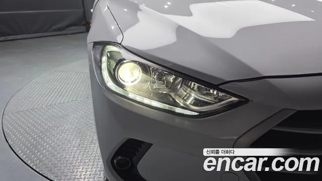 Hyundai AD 2016 thumb 3