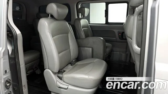 Hyundai Staria 2013 thumb 10