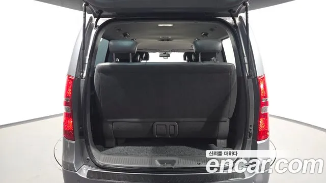 Hyundai Staria 2013 thumb 8