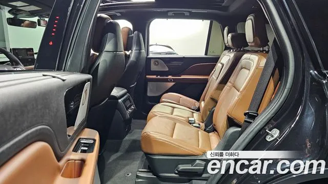 Lincoln Aviator 2023 thumb 4