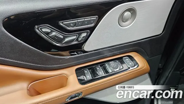 Lincoln Aviator 2023 thumb 9