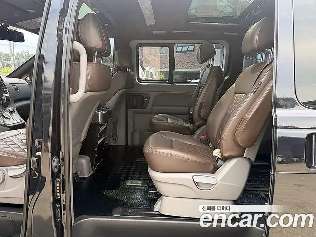 Hyundai Staria 2020 thumb 3