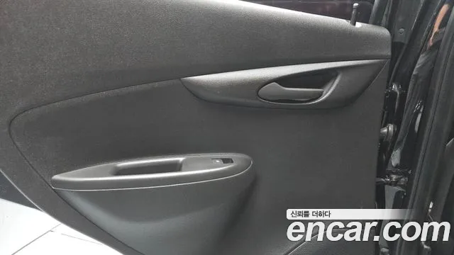 Chevrolet Spark 2019 thumb 2