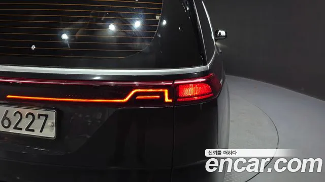 Kia Carnival 2021 thumb 5