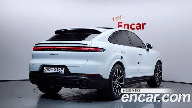 Porsche Cayenne 2023 thumb 8