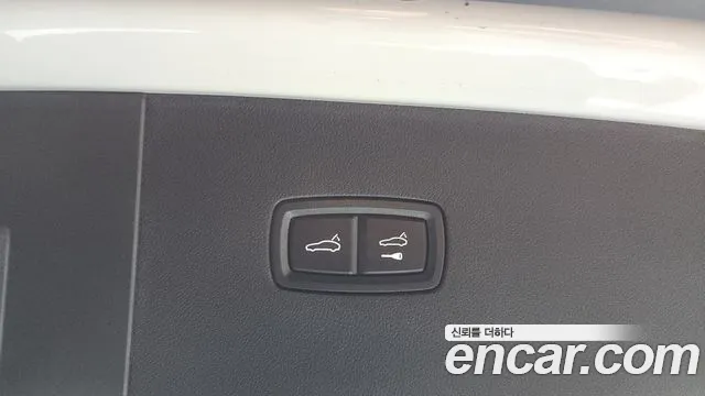 Porsche Cayenne 2023 thumb 12