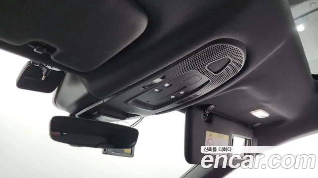 Porsche Cayenne 2023 thumb 2