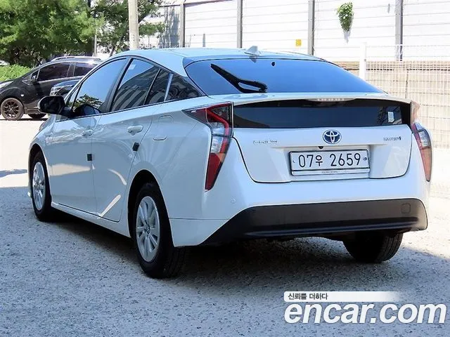 Toyota Prius 2018 thumb 5
