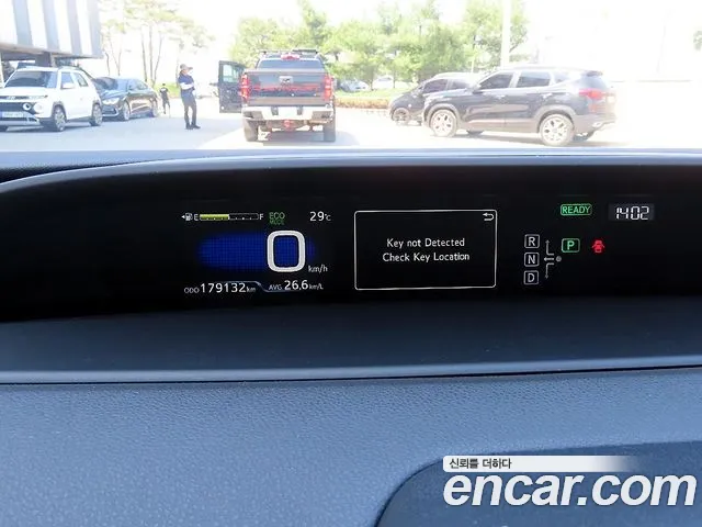 Toyota Prius 2018 thumb 2