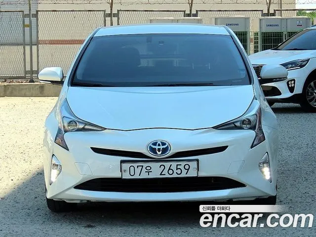 Toyota Prius 2018 thumb 11