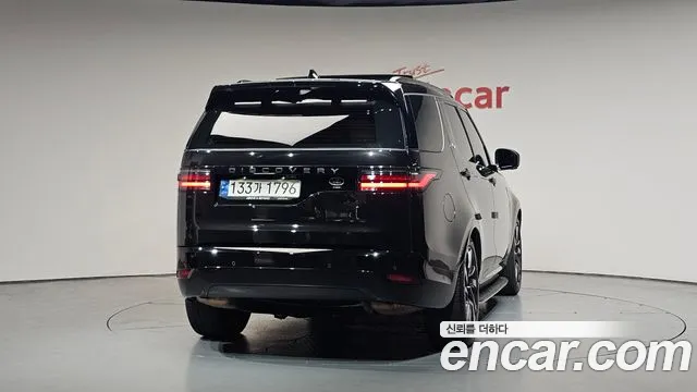 Land Rover Discovery 2023 thumb 10