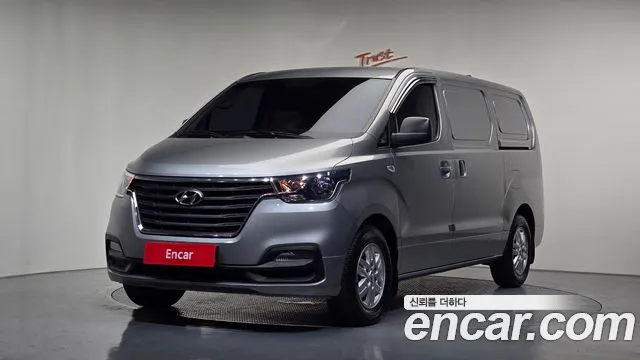 Hyundai Staria 2018 thumb 5