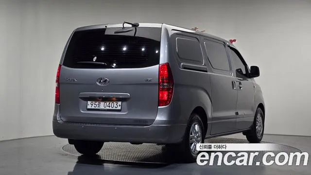 Hyundai Staria 2018 thumb 6