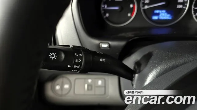 Hyundai Staria 2018 thumb 11