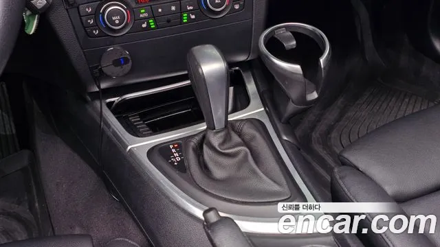 BMW 1 серии 2011 thumb 9