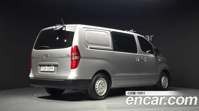 Hyundai Staria 2019 thumb 11