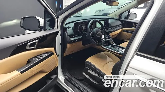 Kia Carnival 2021 thumb 8