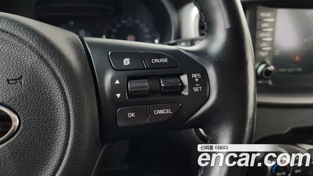 Kia Sorento 2014 thumb 10